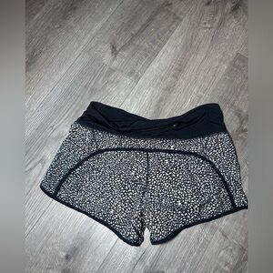 LULULEMON Run Times Shorts 4" Miss Mosaic Black / Black size 6